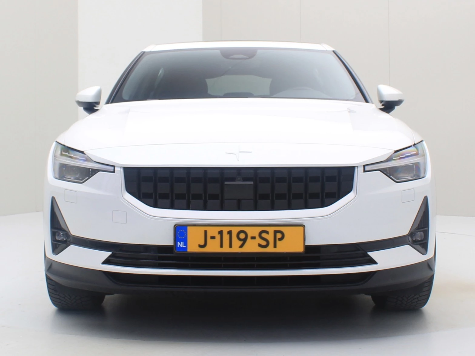 Hoofdafbeelding Polestar 2