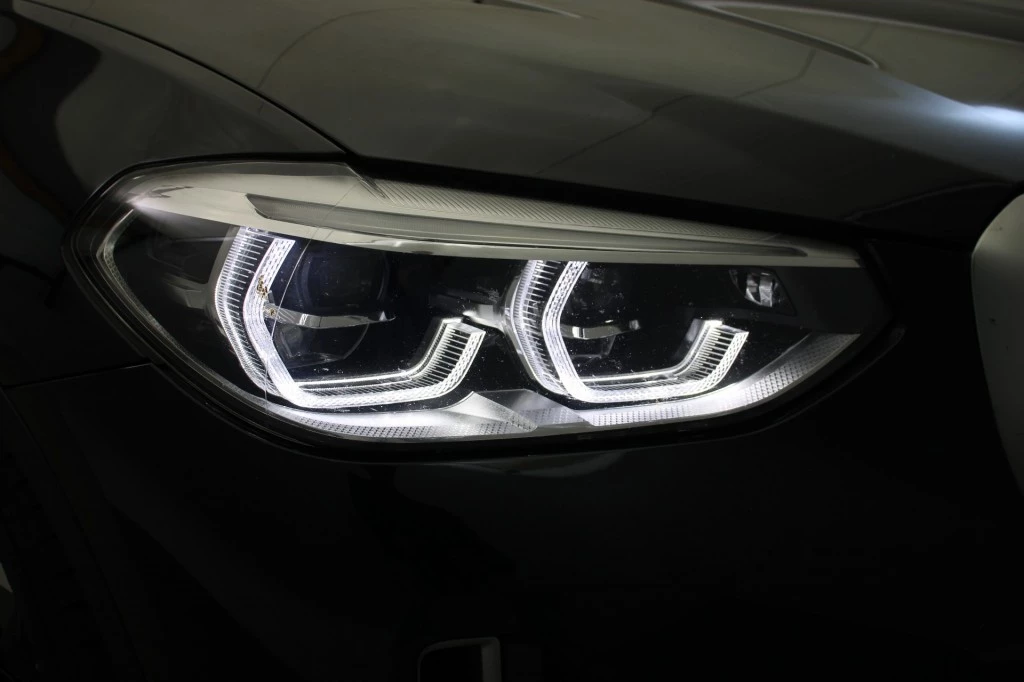 Hoofdafbeelding BMW iX3