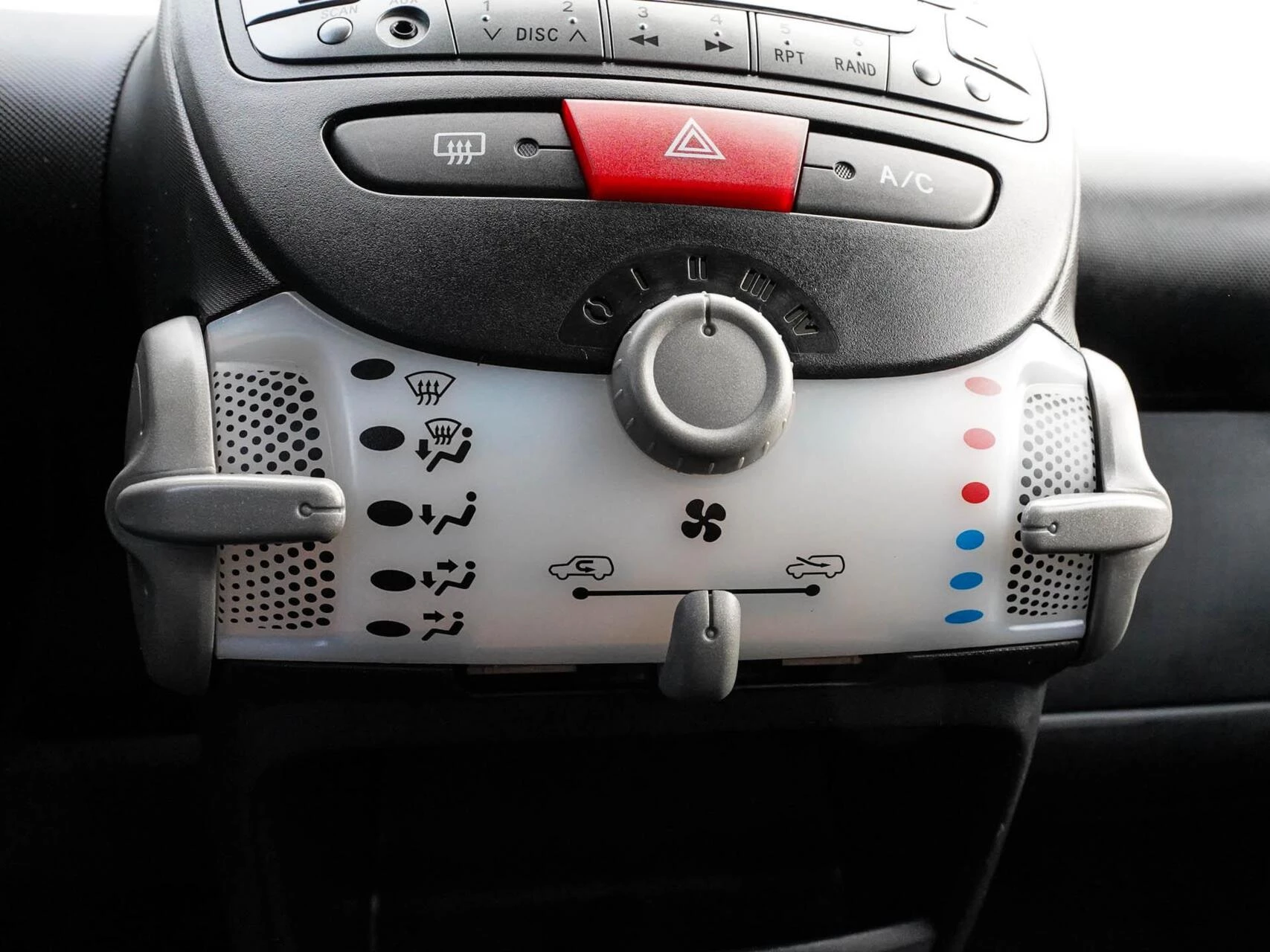 Hoofdafbeelding Peugeot 107