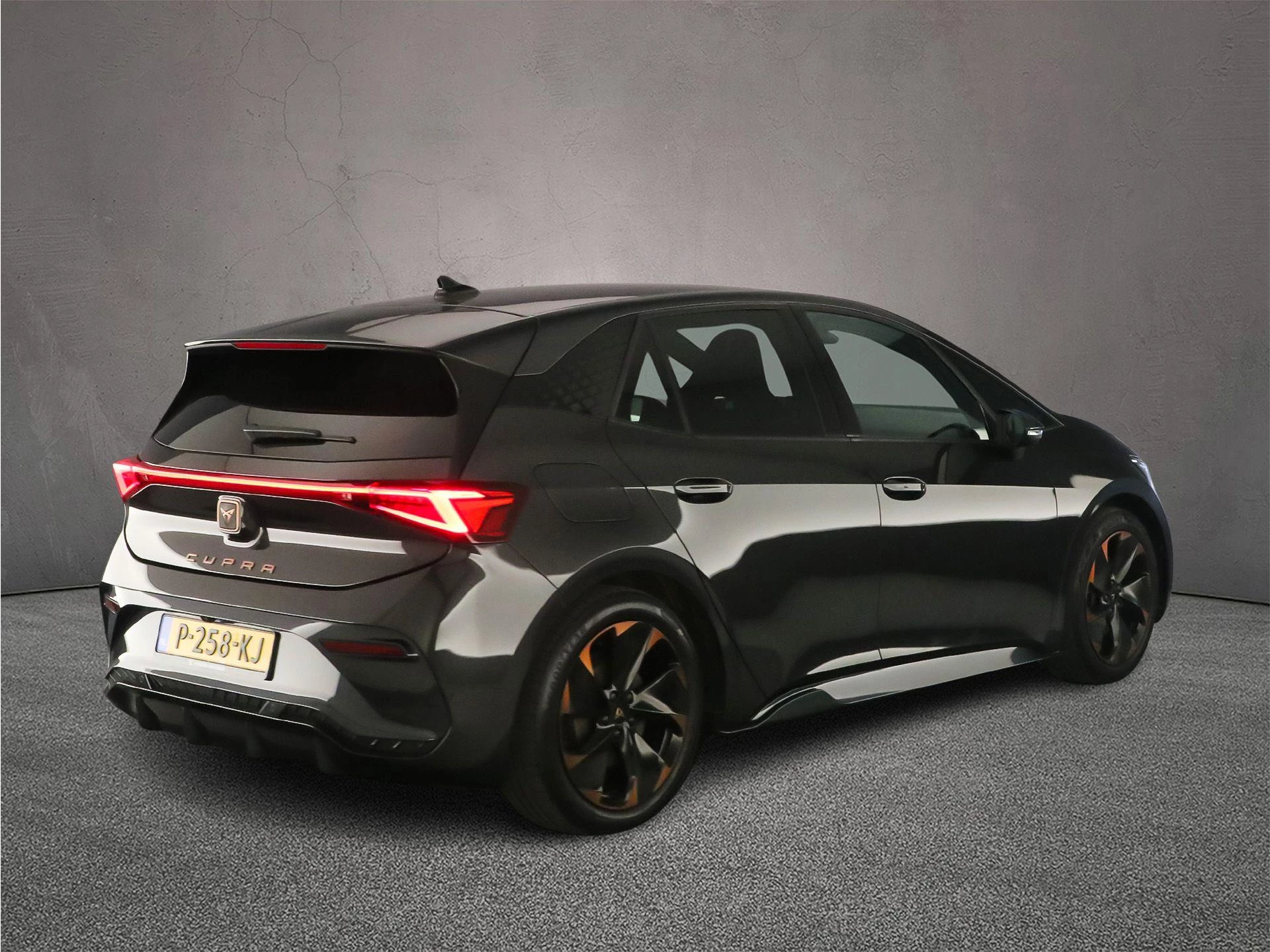 Hoofdafbeelding CUPRA Born