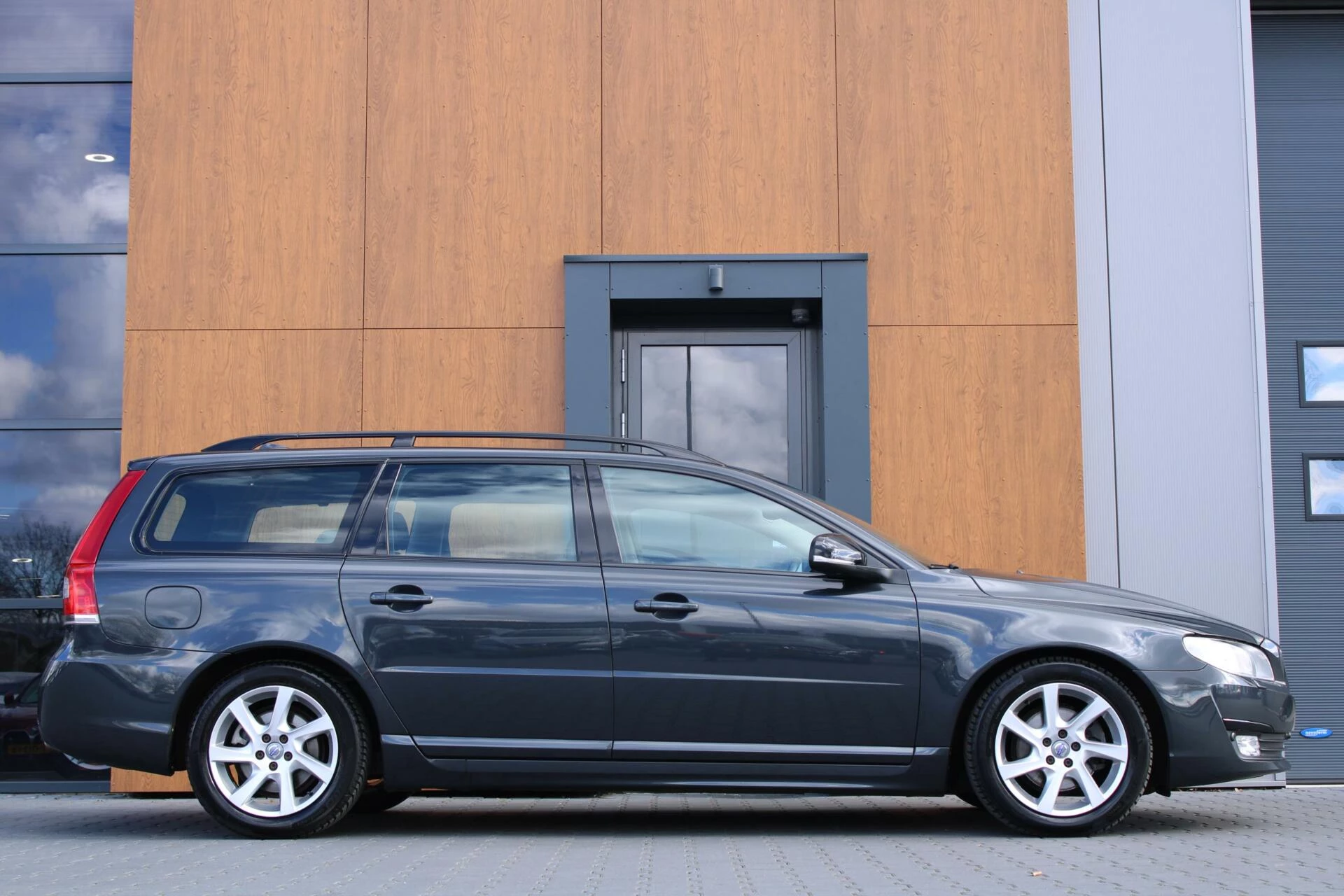 Hoofdafbeelding Volvo V70