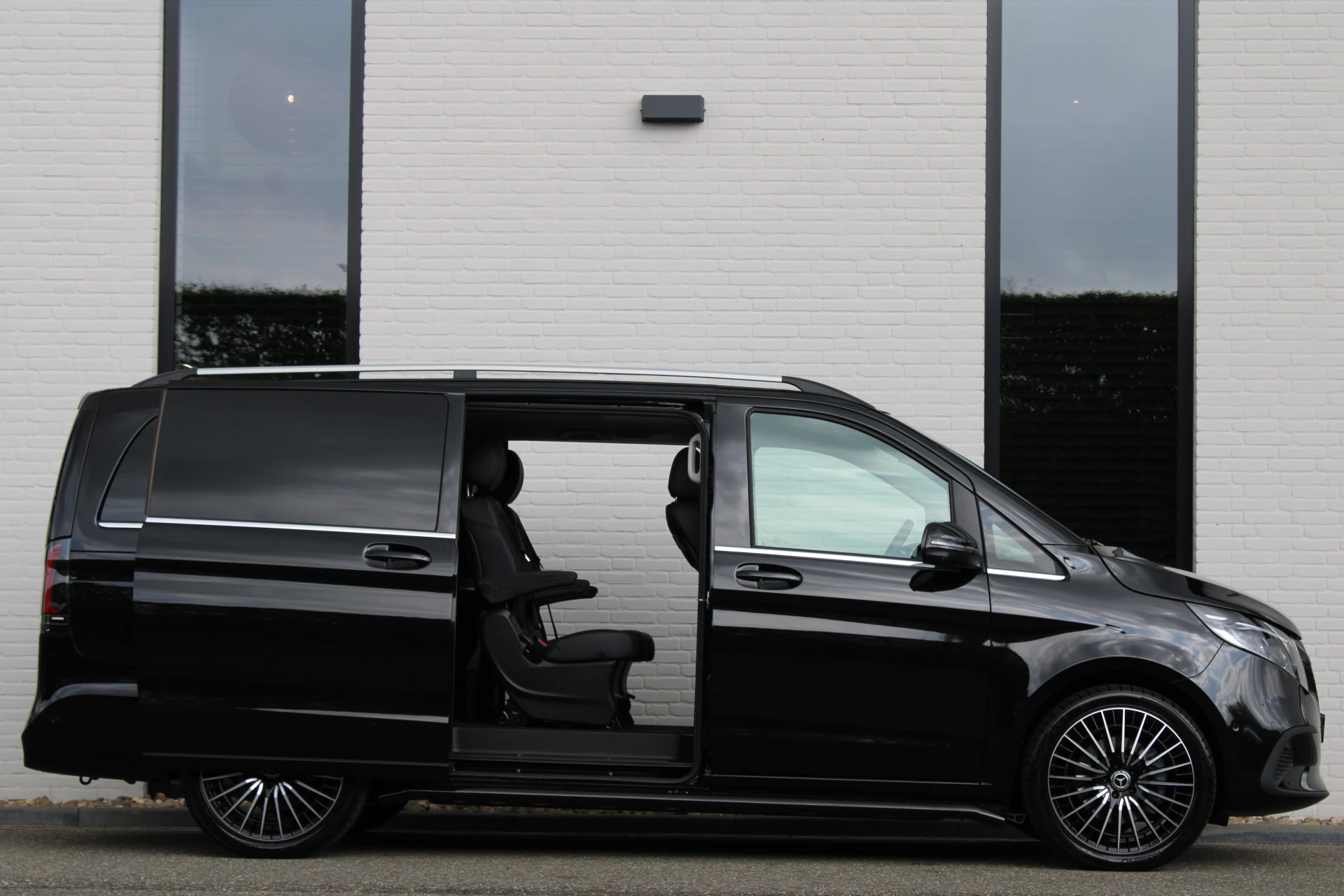 Hoofdafbeelding Mercedes-Benz EQV