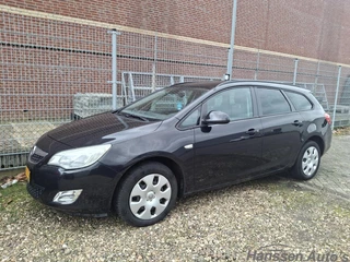 Hoofdafbeelding Opel Astra Opel Astra Sports Tourer 1.4 Selection Lezen!!