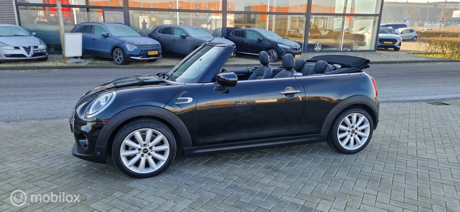 Hoofdafbeelding MINI Cooper Cabrio