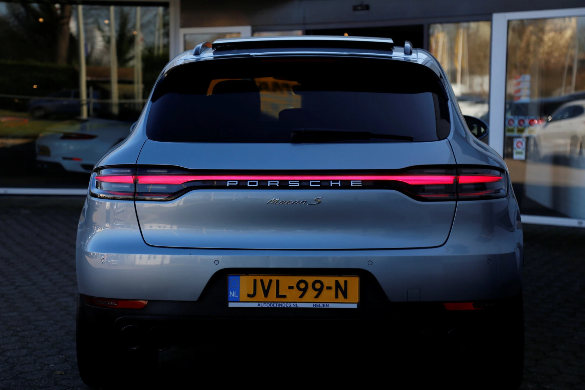 Hoofdafbeelding Porsche Macan