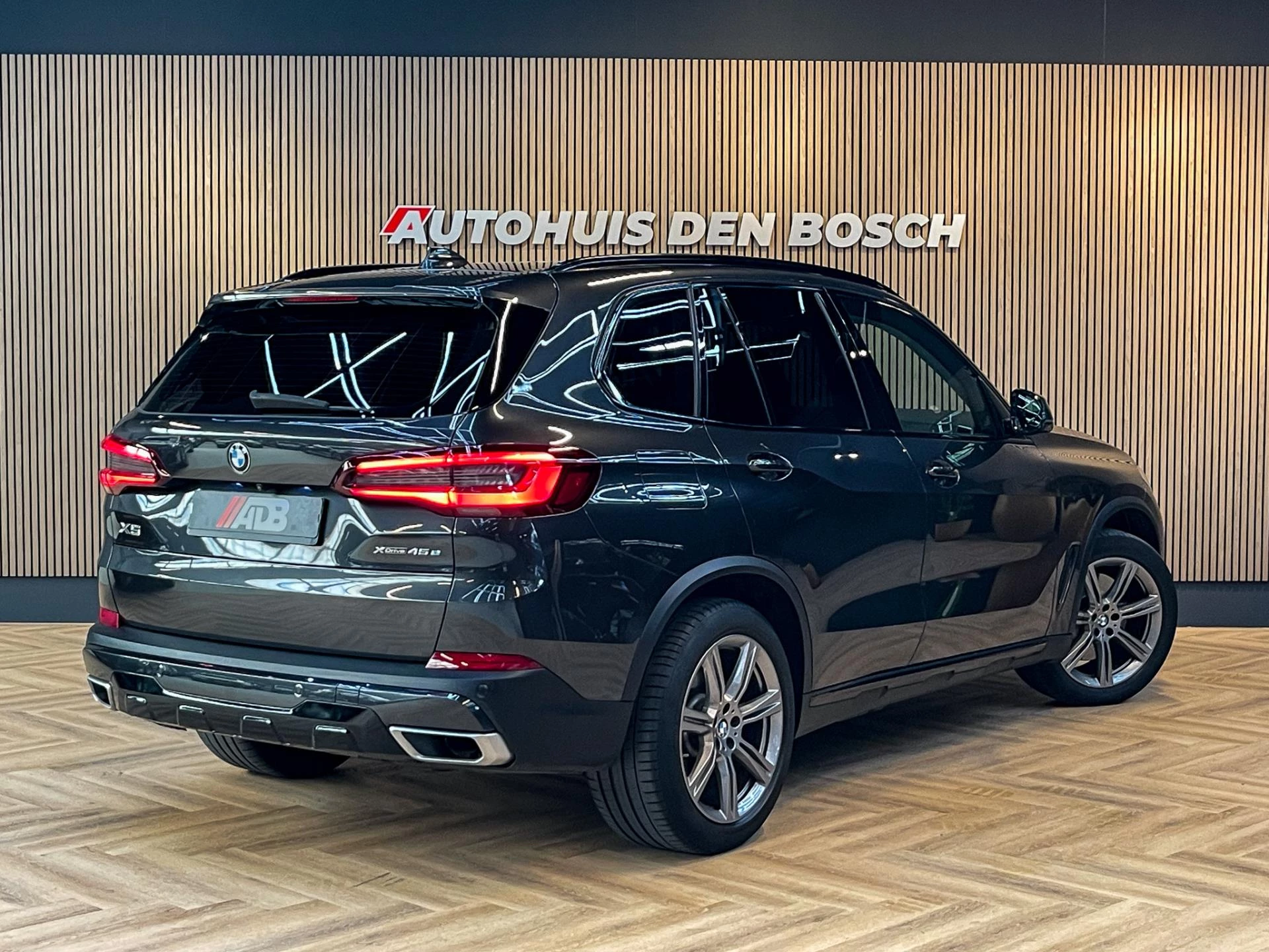 Hoofdafbeelding BMW X5