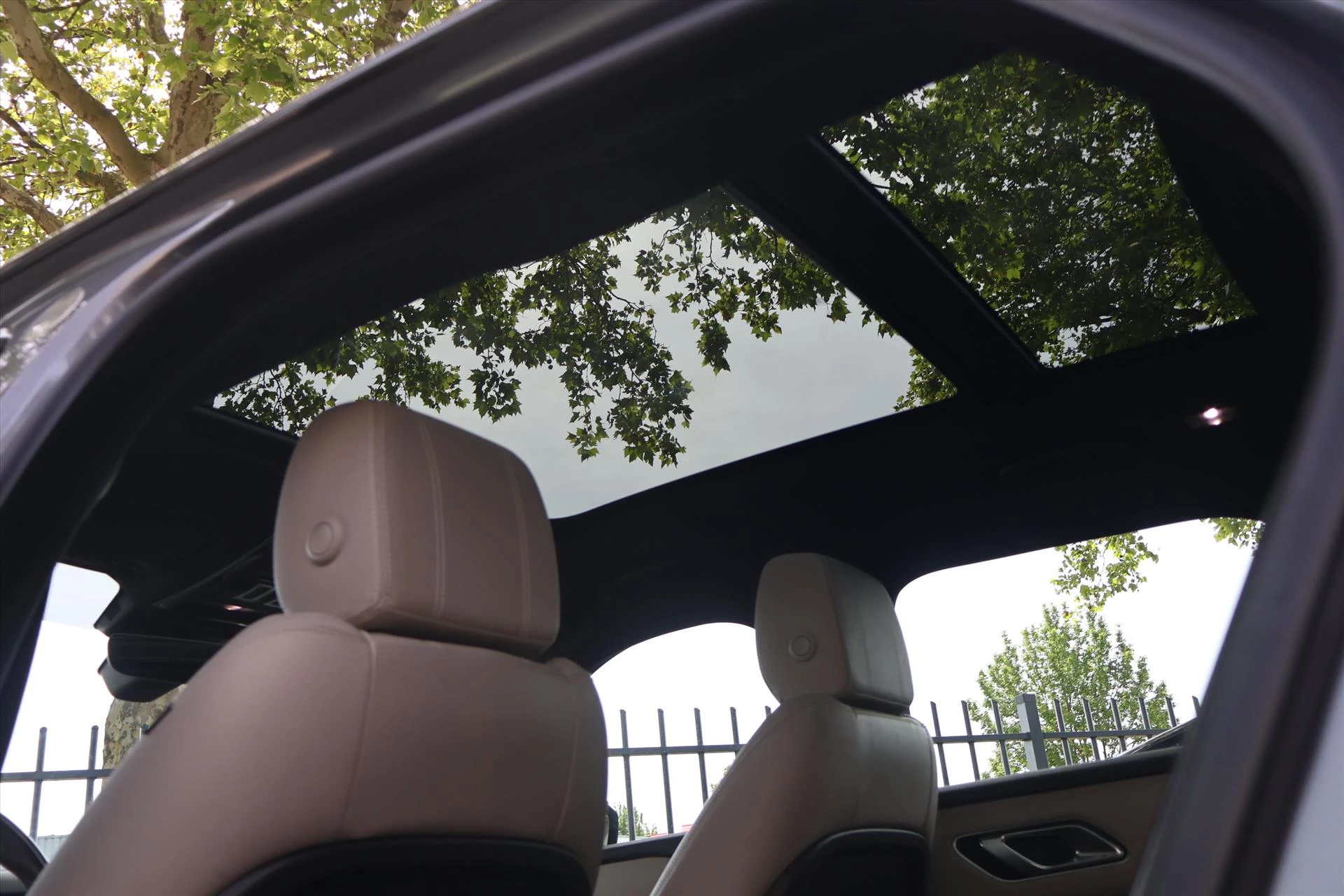 Hoofdafbeelding Land Rover Range Rover Velar