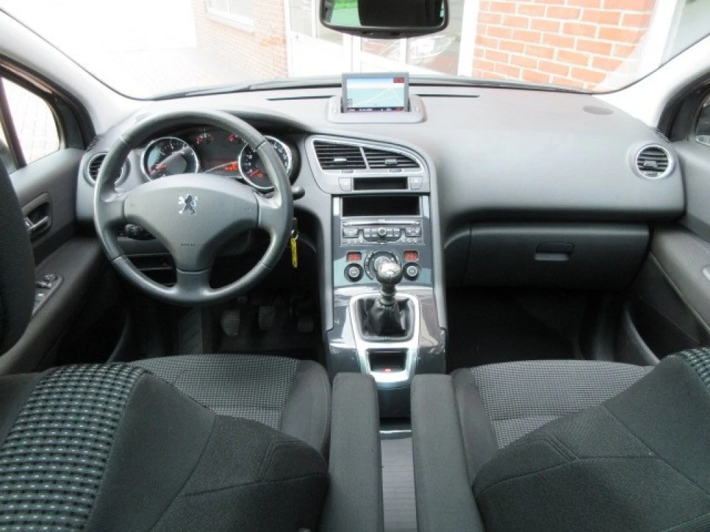 Hoofdafbeelding Peugeot 5008