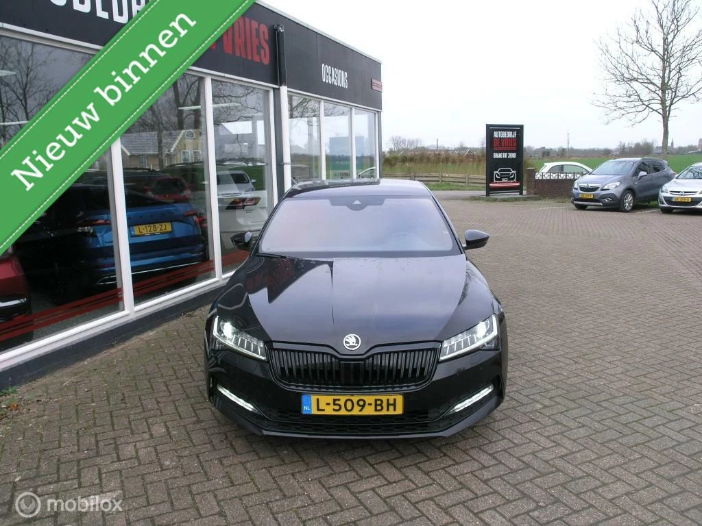 Hoofdafbeelding Škoda Superb