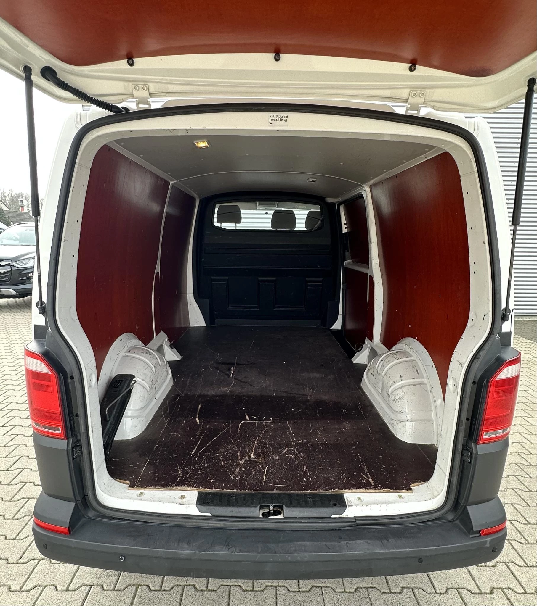 Hoofdafbeelding Volkswagen Transporter