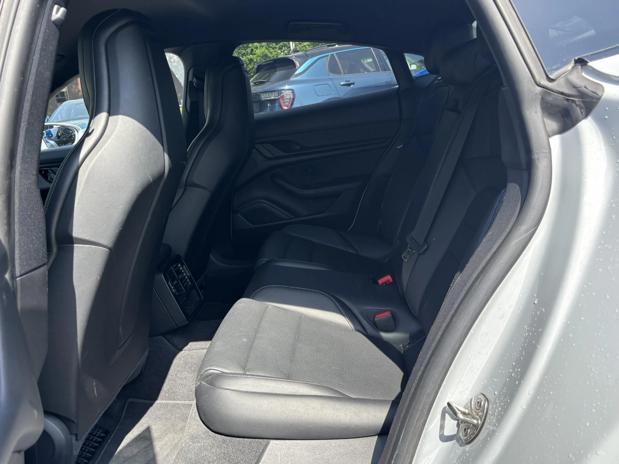 Hoofdafbeelding Porsche Taycan