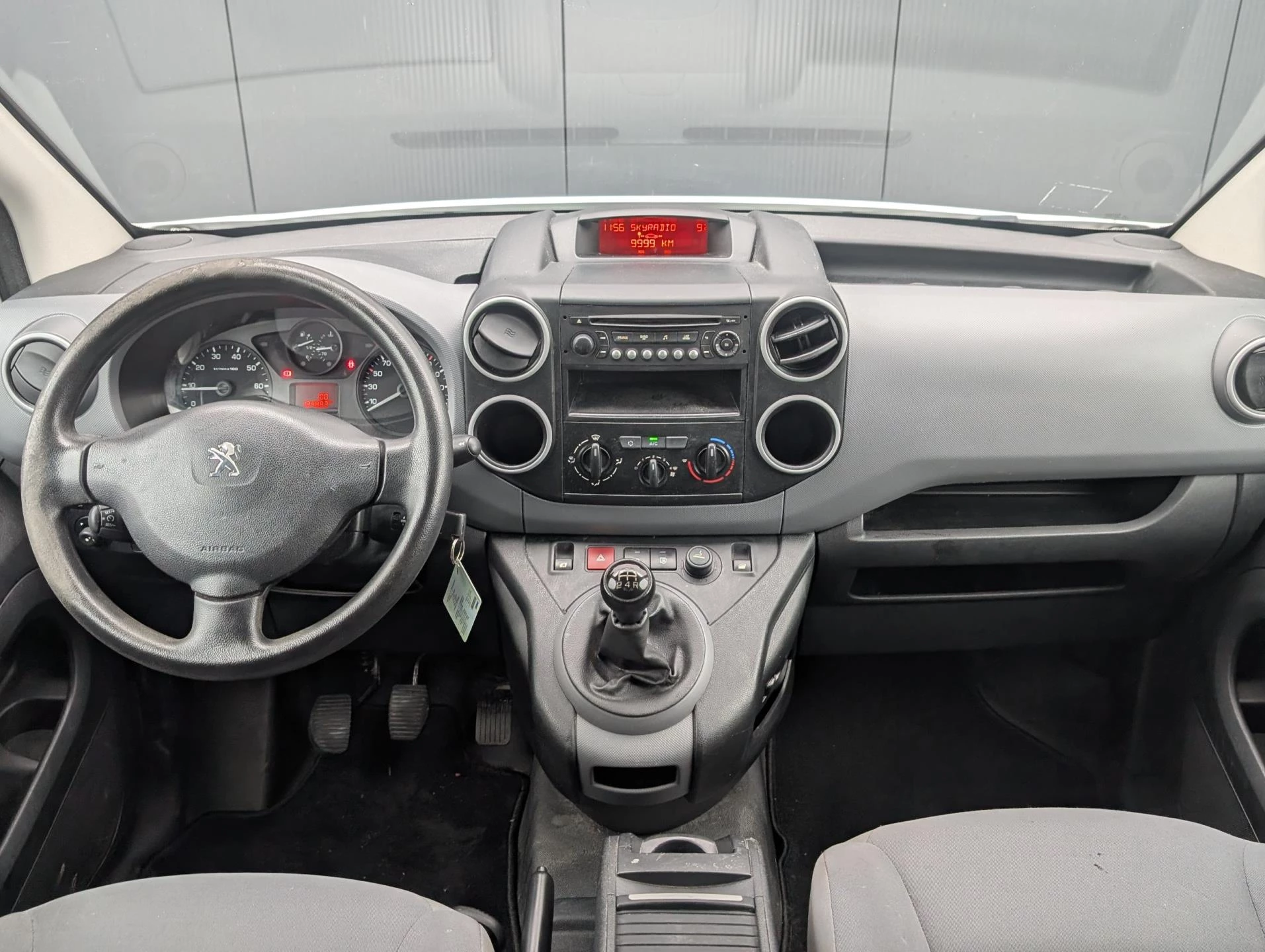 Hoofdafbeelding Peugeot Partner