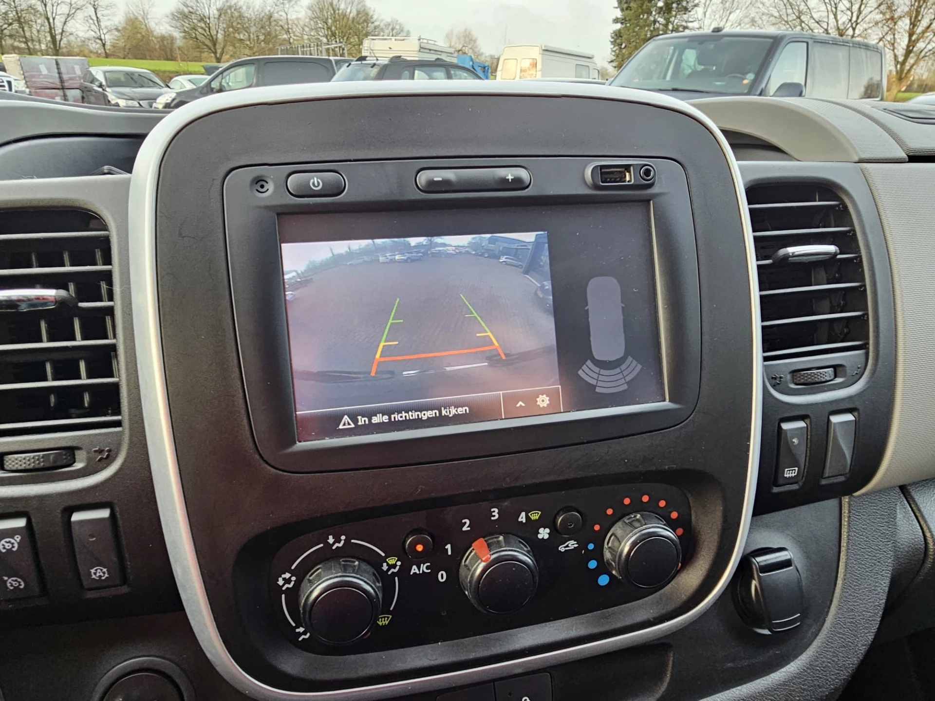 Hoofdafbeelding Nissan NV300