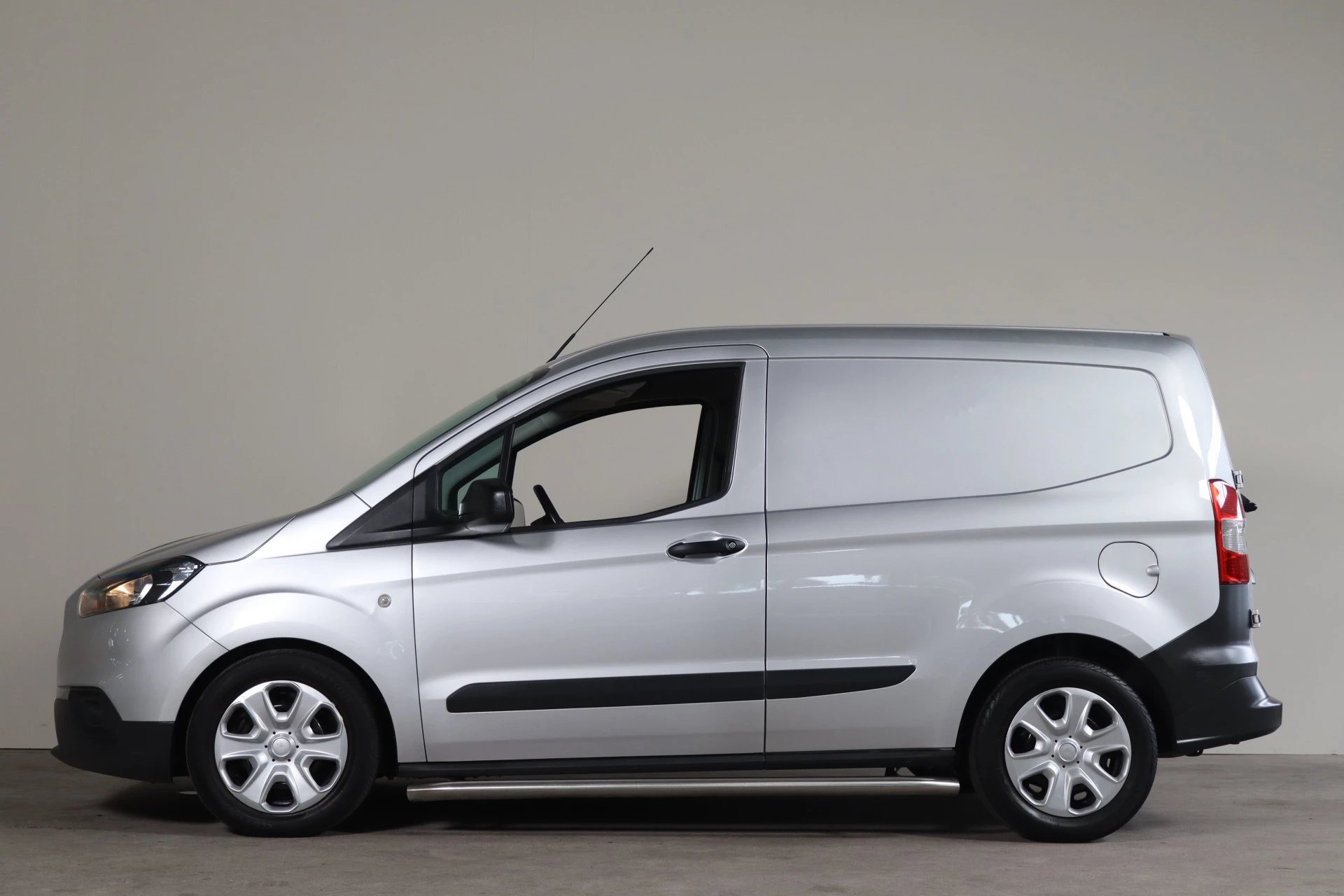 Hoofdafbeelding Ford Transit Courier