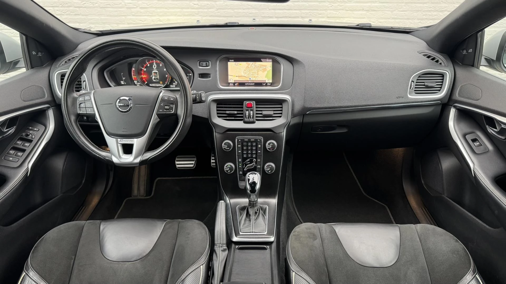 Hoofdafbeelding Volvo V40