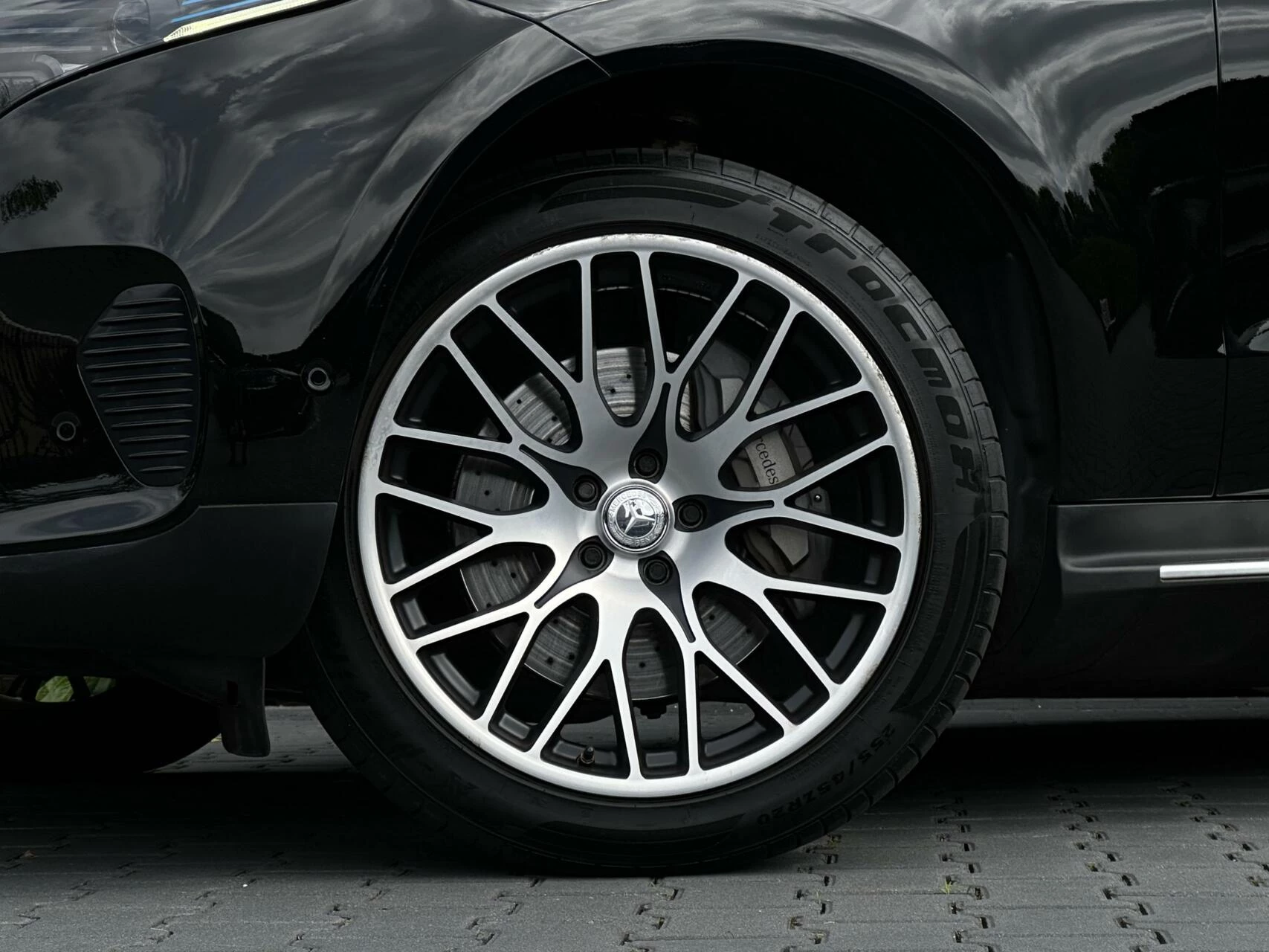 Hoofdafbeelding Mercedes-Benz EQC