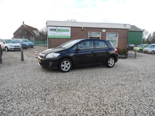 Toyota Auris 1.8 Full Hybrid Business