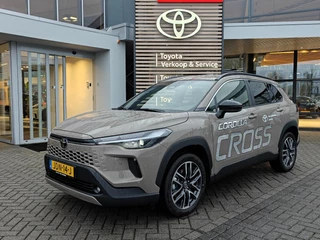 Hoofdafbeelding Toyota Corolla Cross Toyota Corolla Cross Hybrid 140 Dynamic FACELIFT BLIND-SPOT STOEL/STUURVERW DRAADLOOS-LADEN NAVI PARK-SENSOREN KEYLESS APPLE/ANDROID 18"LMV