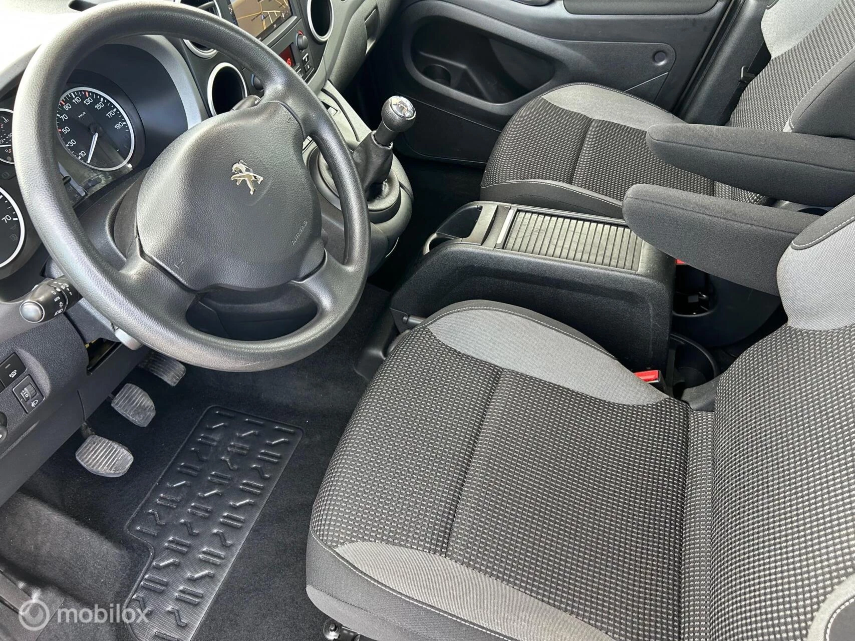 Hoofdafbeelding Peugeot Partner