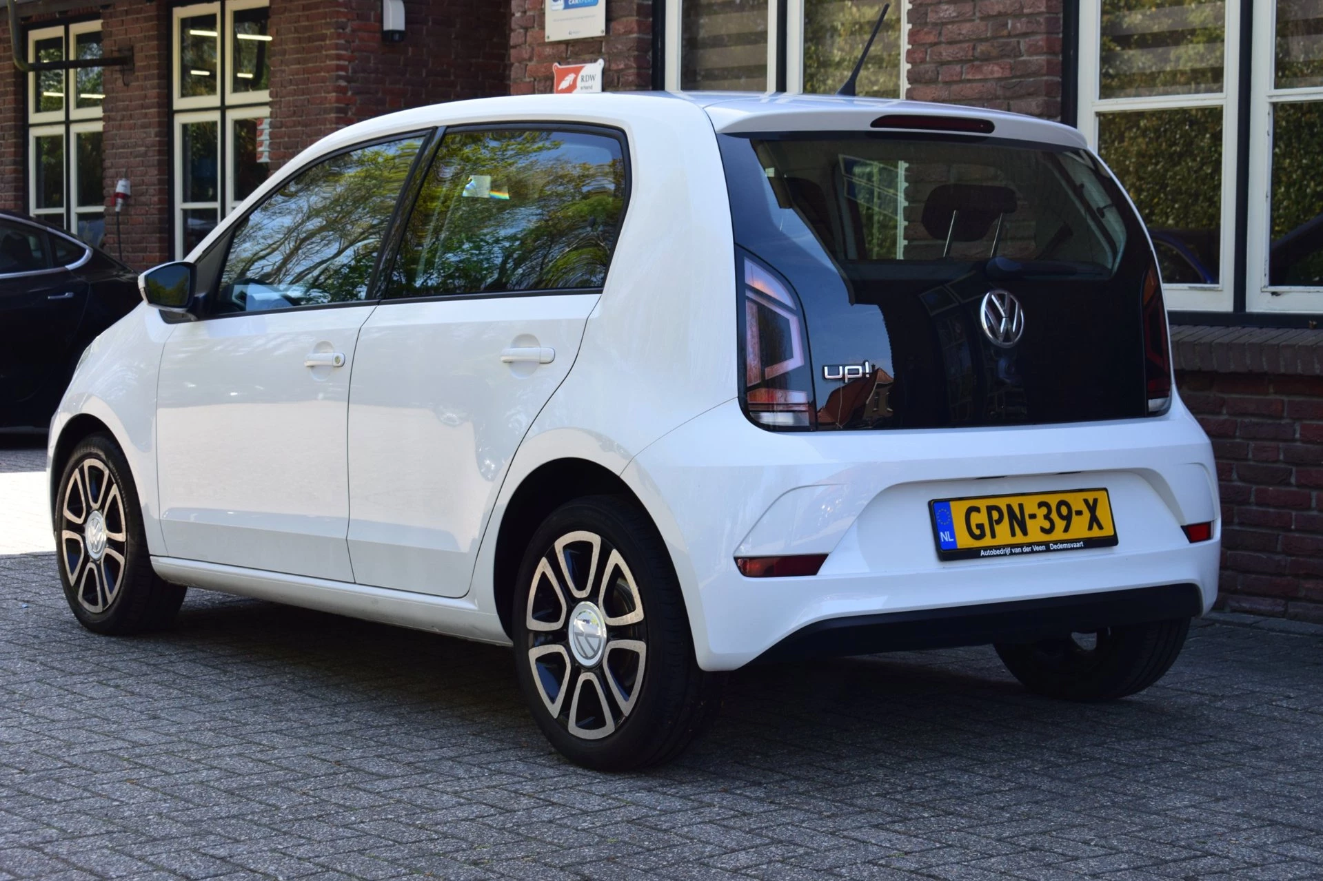 Hoofdafbeelding Volkswagen up!