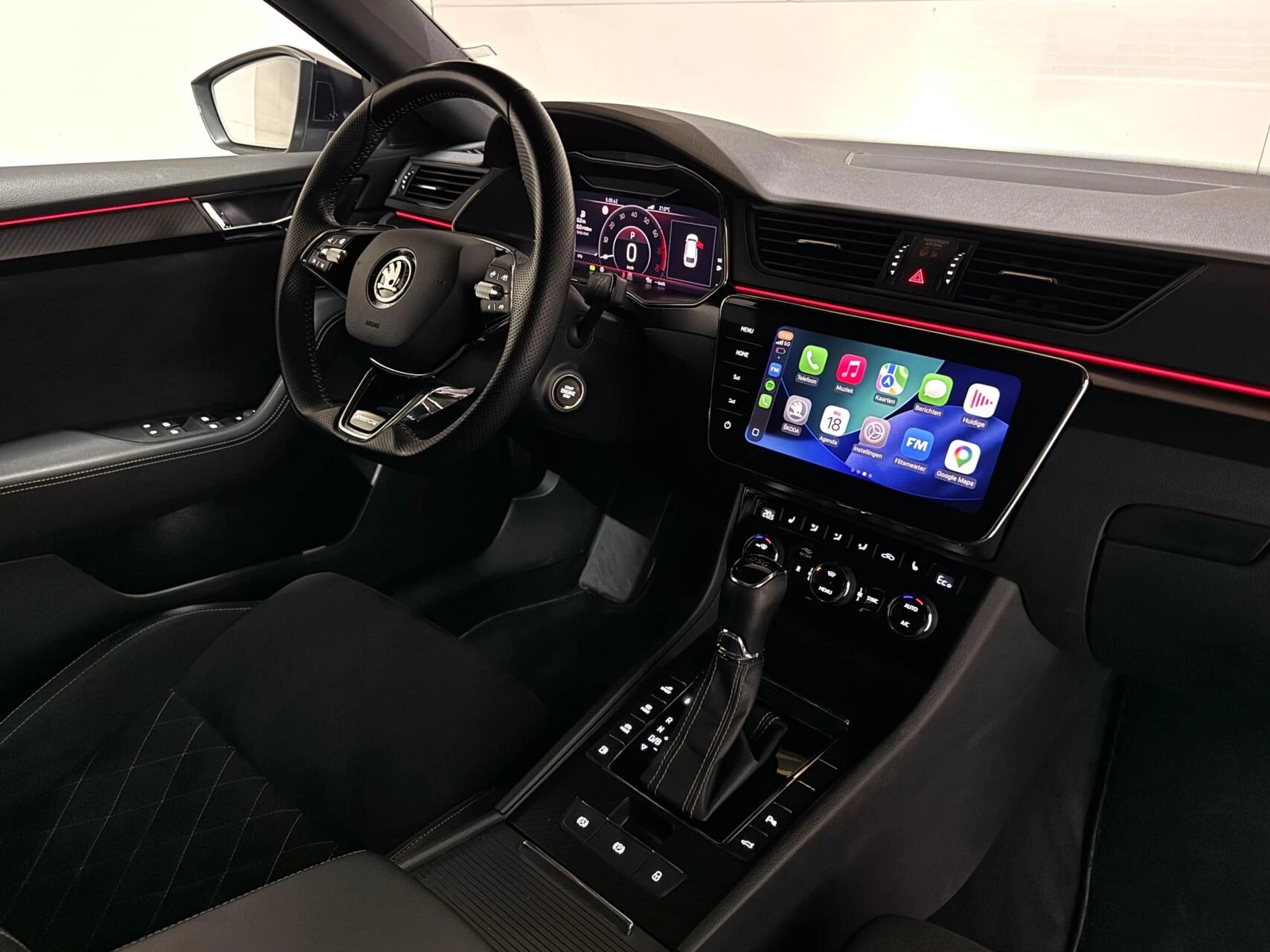 Hoofdafbeelding Škoda Superb