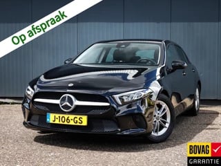 Mercedes-Benz A-Klasse 180 Business Solution (136 PK) 1e-Eig, Mercedes-Dealer-Onderh, 12-Mnd-BOVAG, NL-Auto, Navigatie/Apple-Carplay/Android-Auto, Cruisecontrol, Achteruitrijcamera, Parkeersensoren-V+A, DAB, Keyless-Entry, Licht-Zicht-Pakket, Voorstoelen-Verw, Lm-Velgen-16Inch, Privacy-Glas