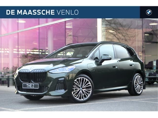 BMW 2 Serie Active Tourer 225e xDrive High Executive M Sport Automaat / Panoramadak / Trekhaak / Sportstoelen / Adaptieve LED / M Adaptief onderstel / Head-Up / Comfort Access / Parking Assistant Plus