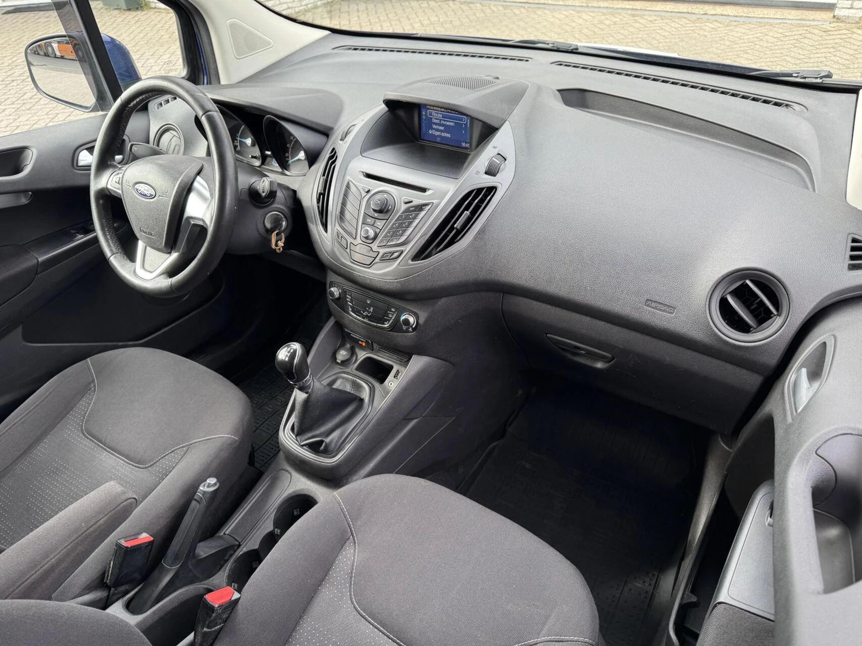 Hoofdafbeelding Ford Transit Courier