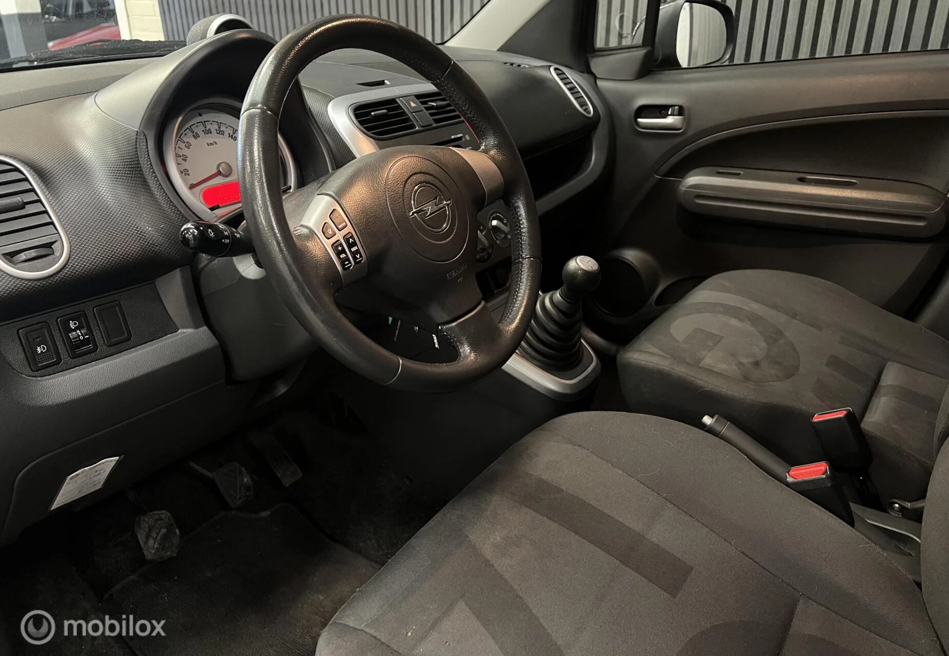 Hoofdafbeelding Opel Agila