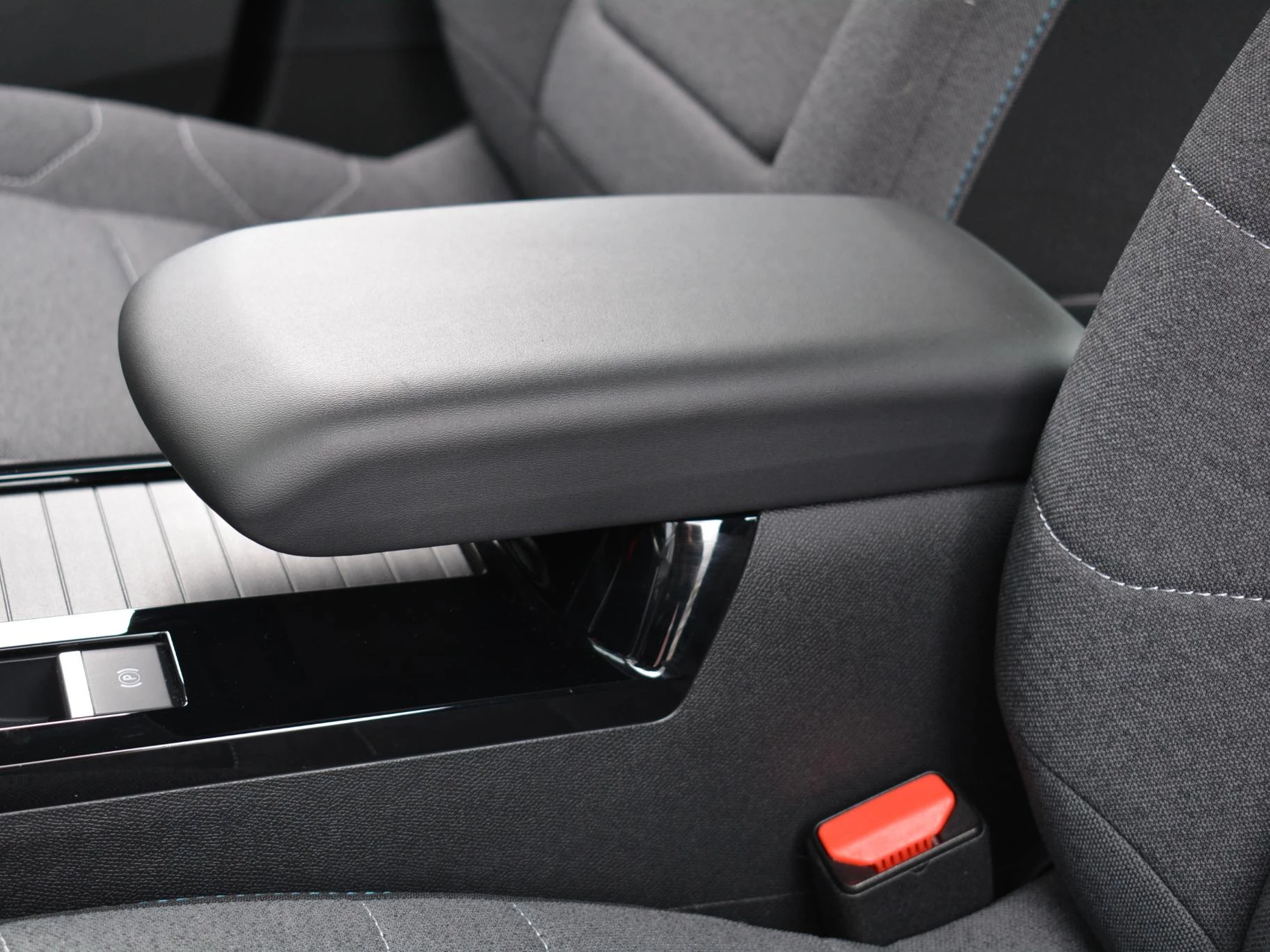 Hoofdafbeelding Citroën ë-C4 X