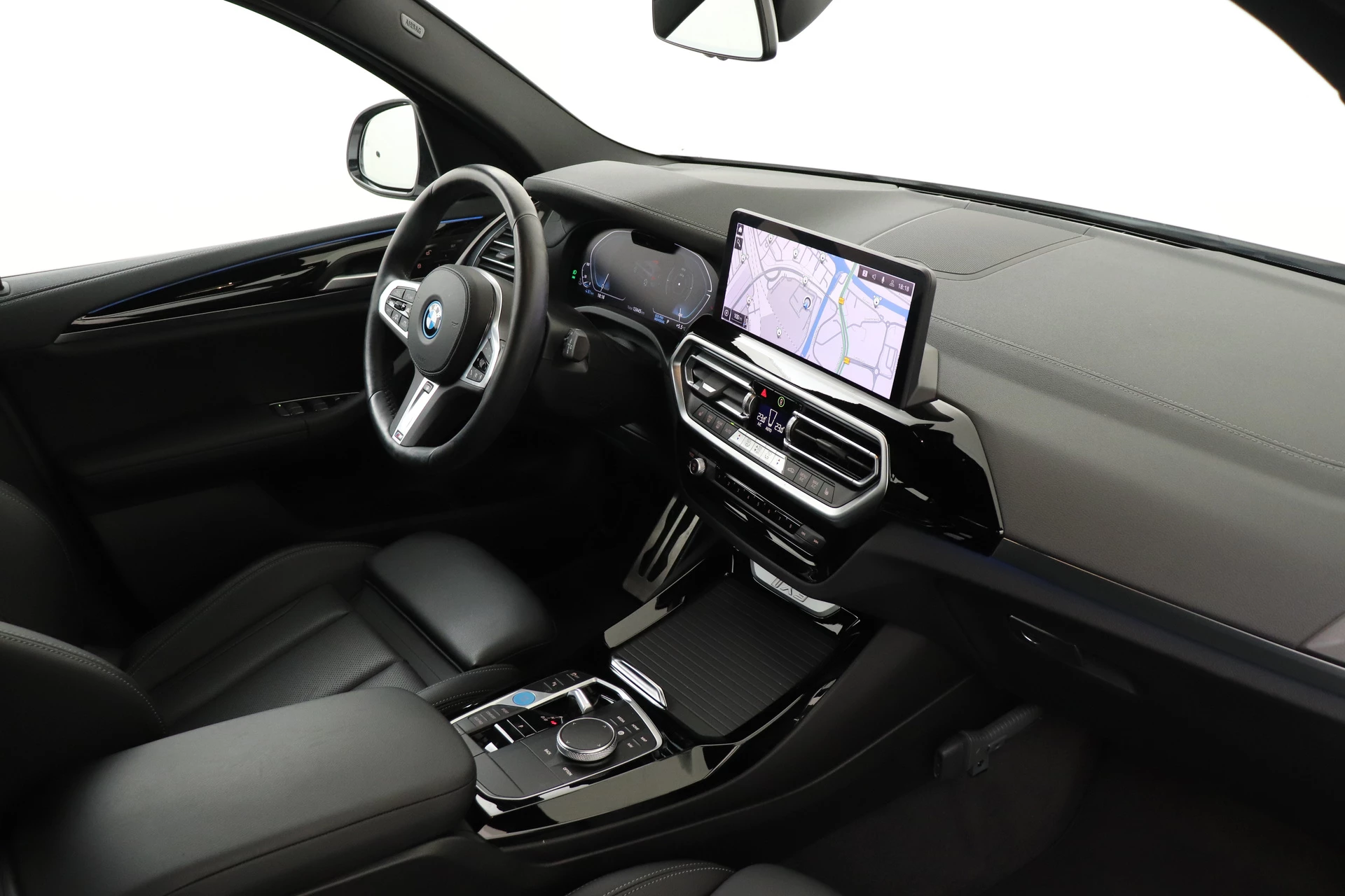 Hoofdafbeelding BMW iX3