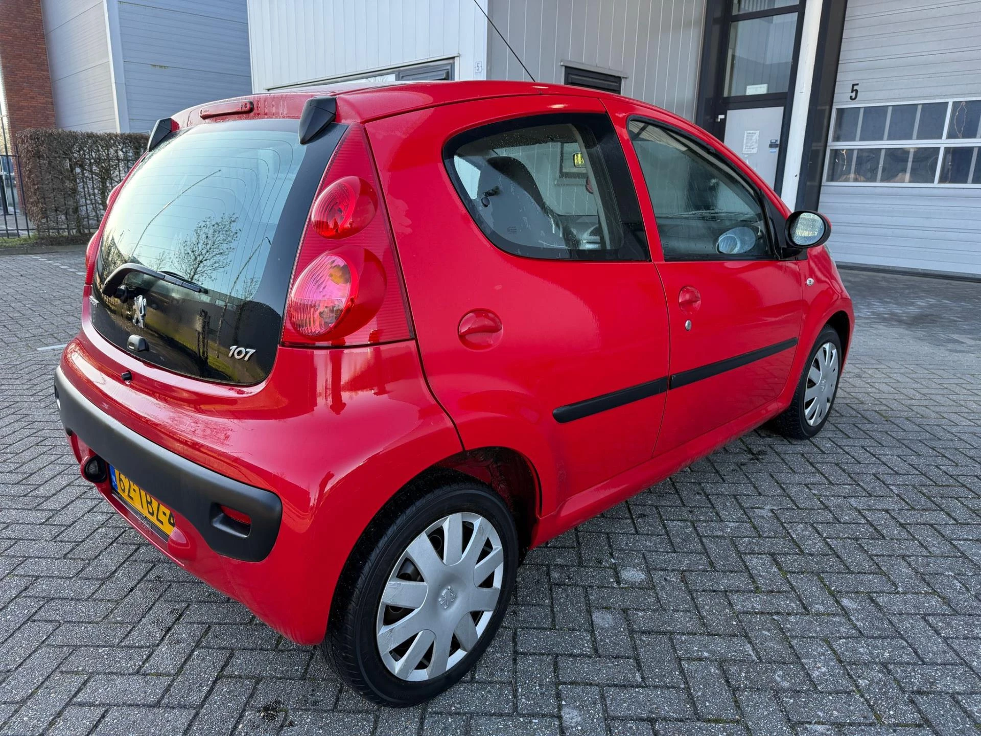 Hoofdafbeelding Peugeot 107