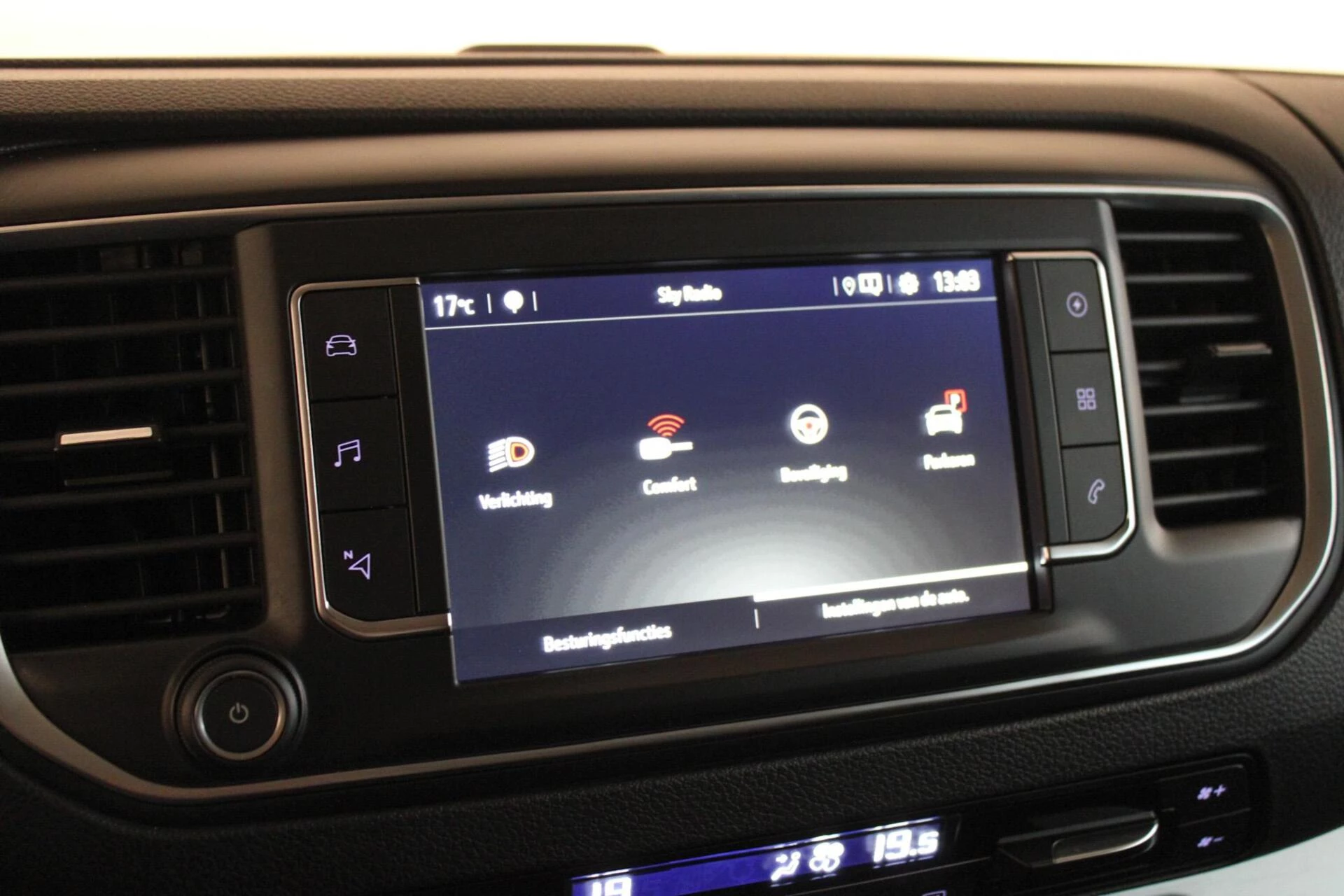 Hoofdafbeelding Opel Zafira e-Life