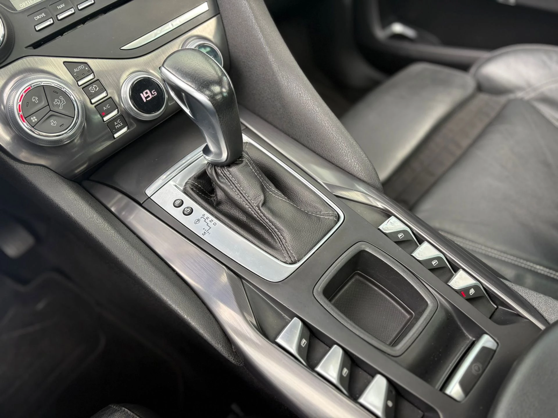 Hoofdafbeelding DS DS 5