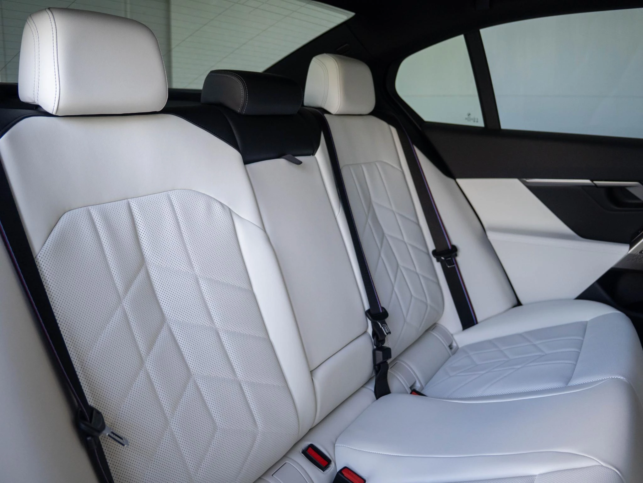 Hoofdafbeelding BMW i5