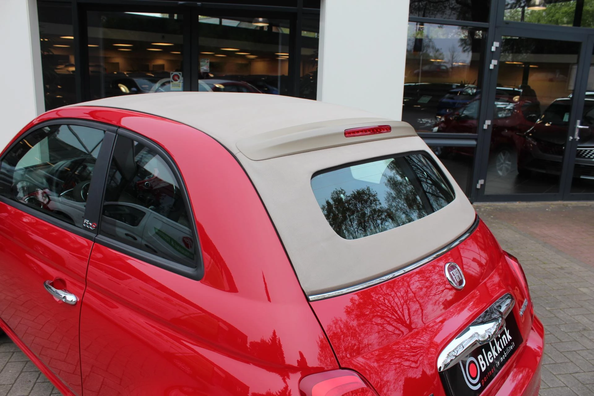 Hoofdafbeelding Fiat 500C