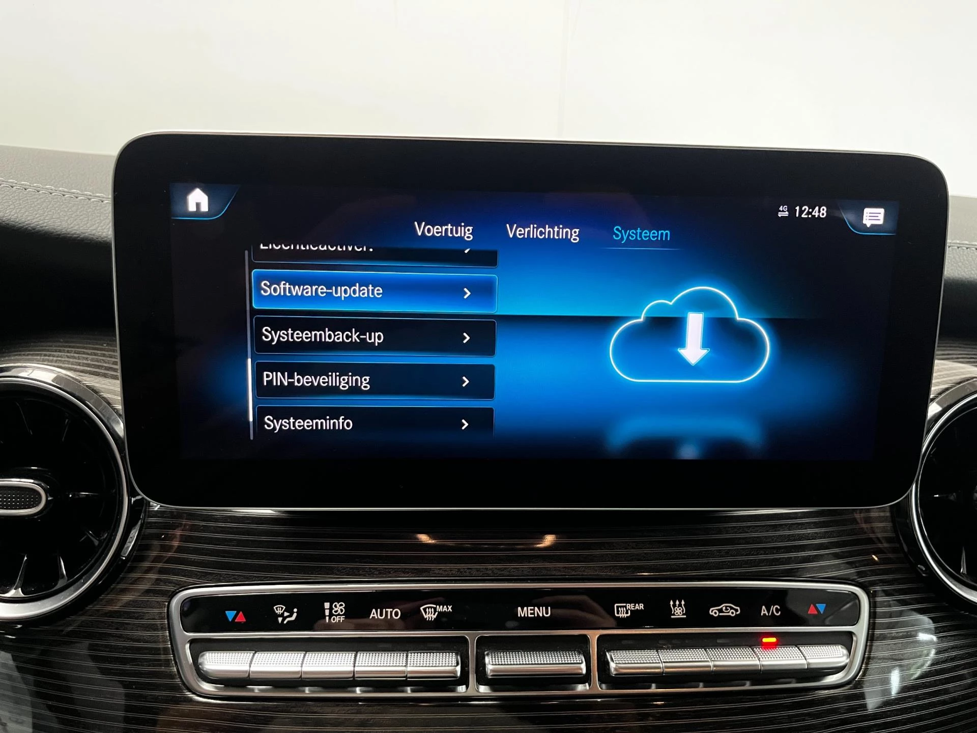 Hoofdafbeelding Mercedes-Benz EQV