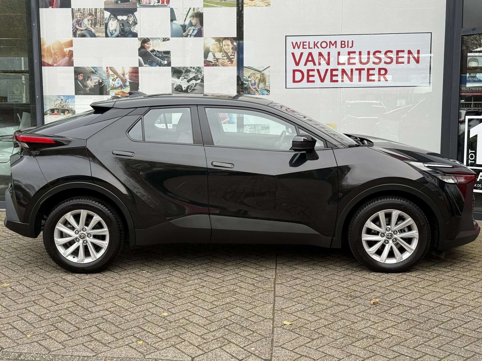 Hoofdafbeelding Toyota C-HR