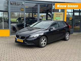 Volvo V40 1.5 T2 Momentum - stoelverwarming - camera - navi - sensoren