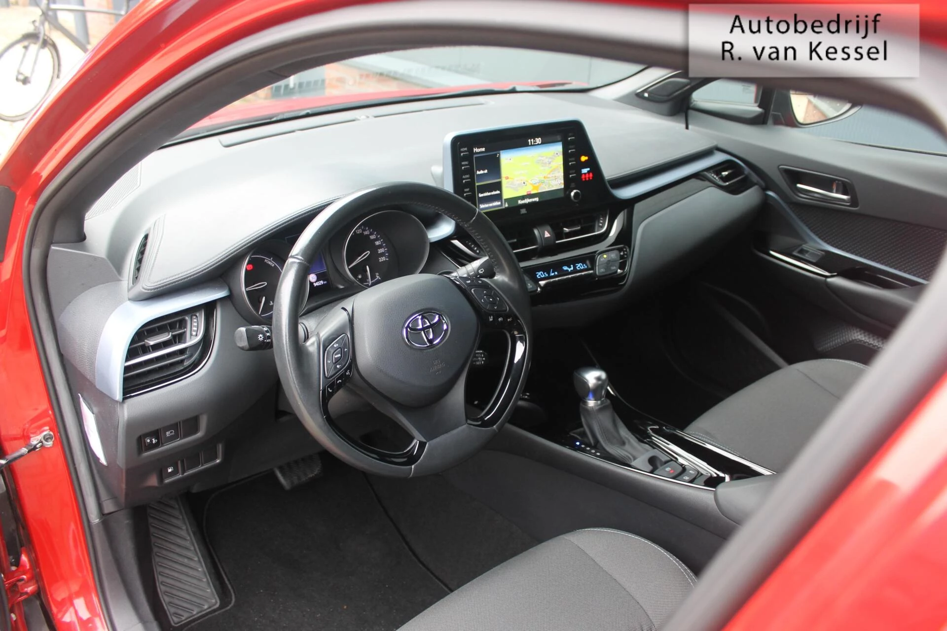 Hoofdafbeelding Toyota C-HR