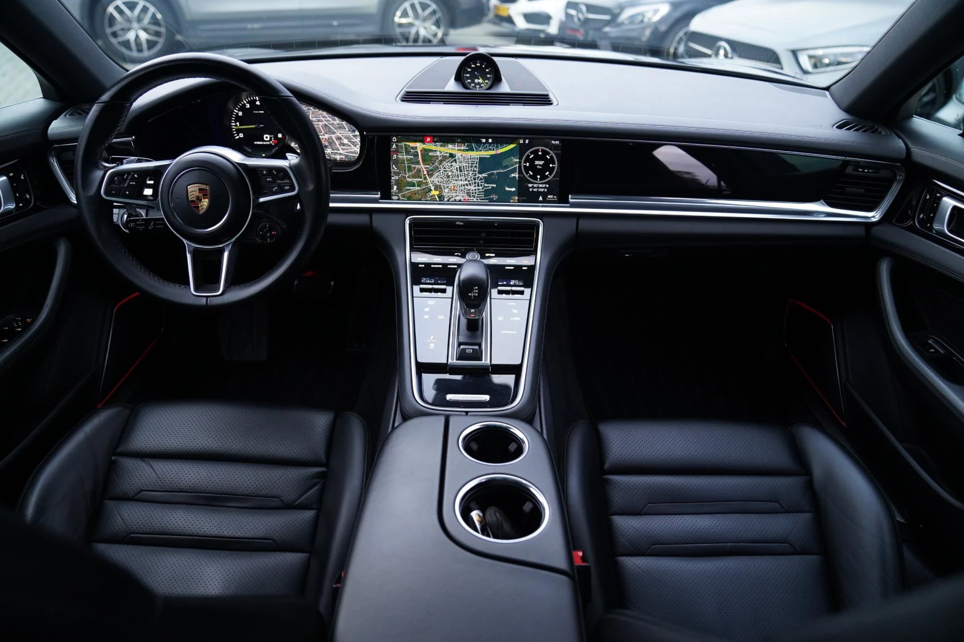 Hoofdafbeelding Porsche Panamera