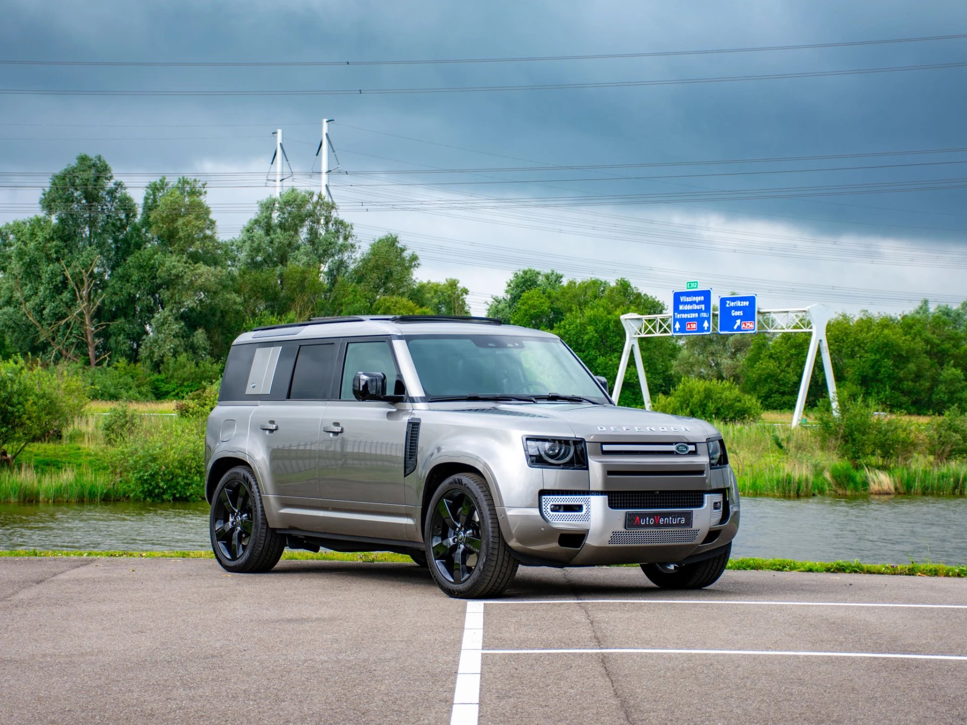 Hoofdafbeelding Land Rover Defender