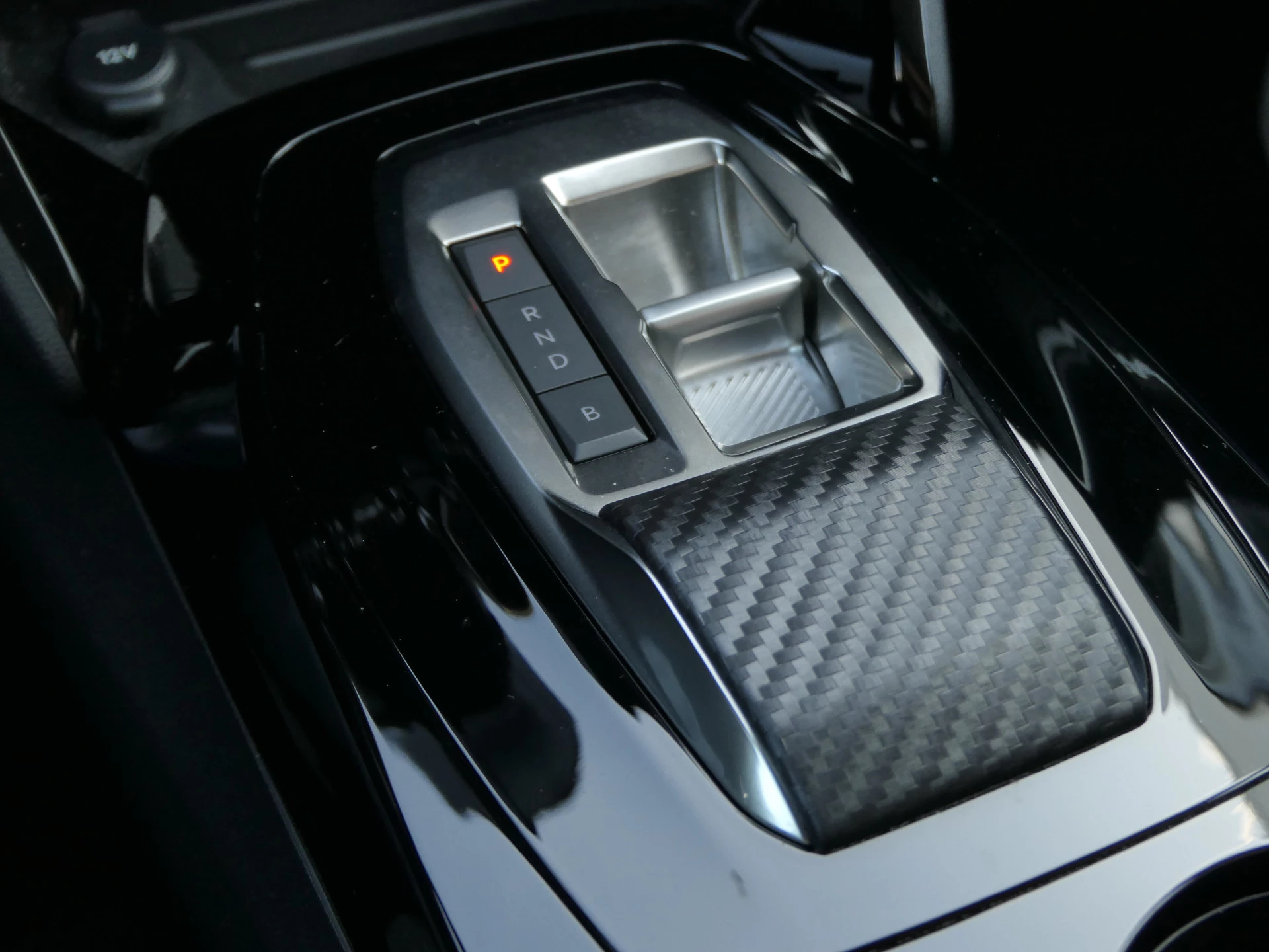 Hoofdafbeelding Peugeot e-208