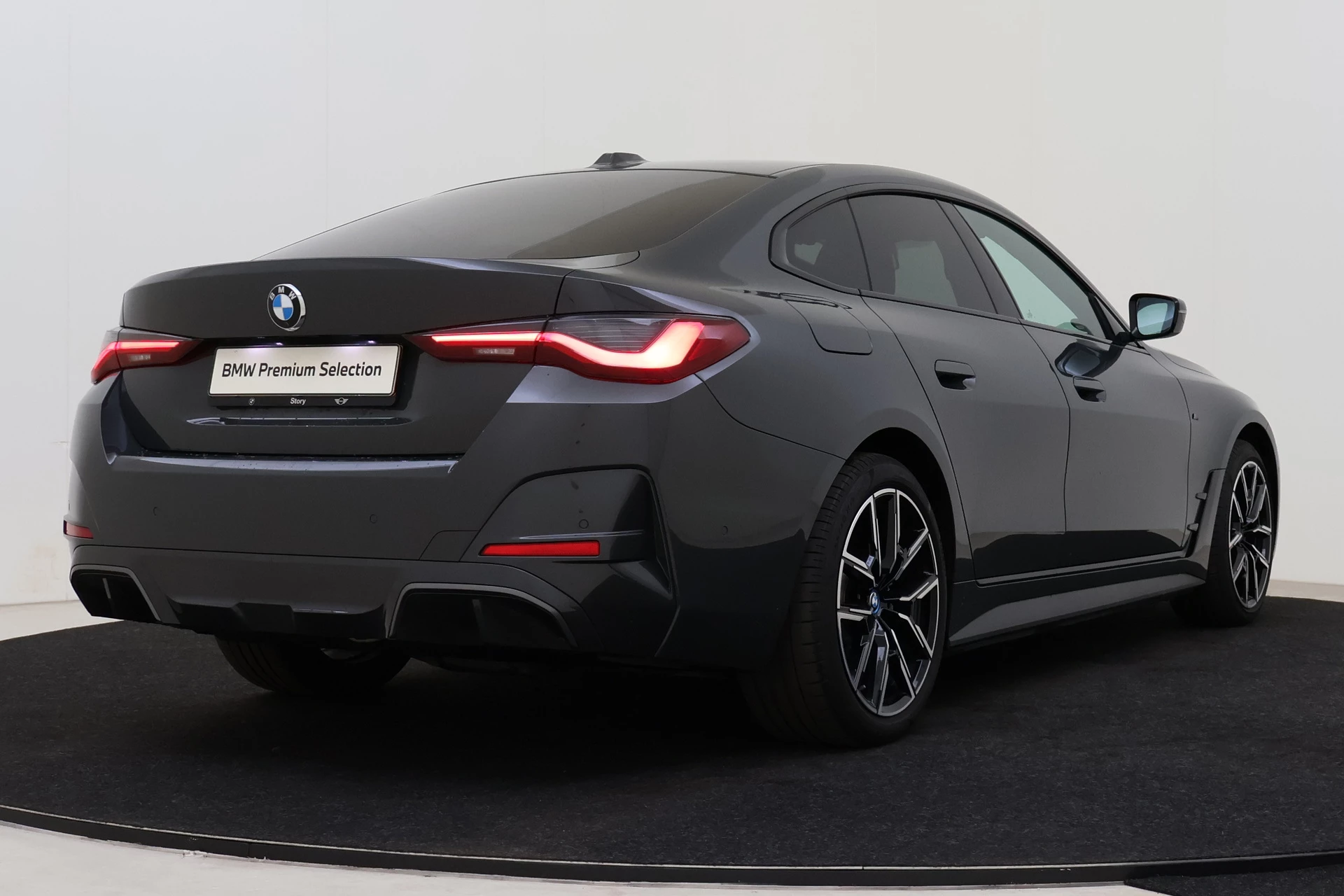 Hoofdafbeelding BMW i4
