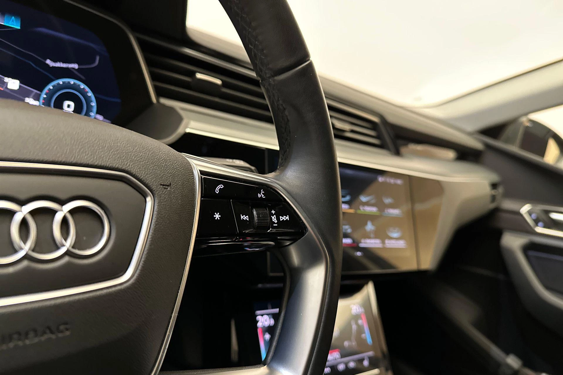 Hoofdafbeelding Audi e-tron
