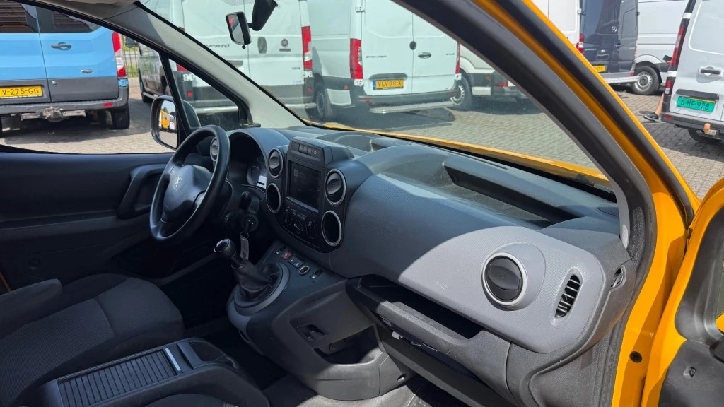 Hoofdafbeelding Peugeot Partner