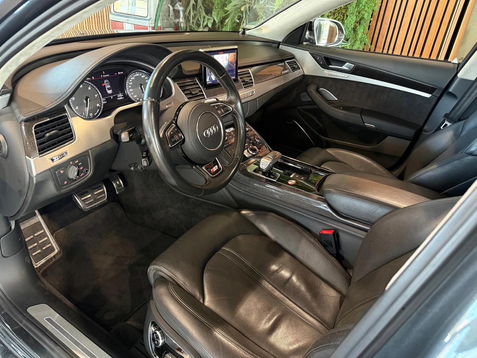 Hoofdafbeelding Audi A8