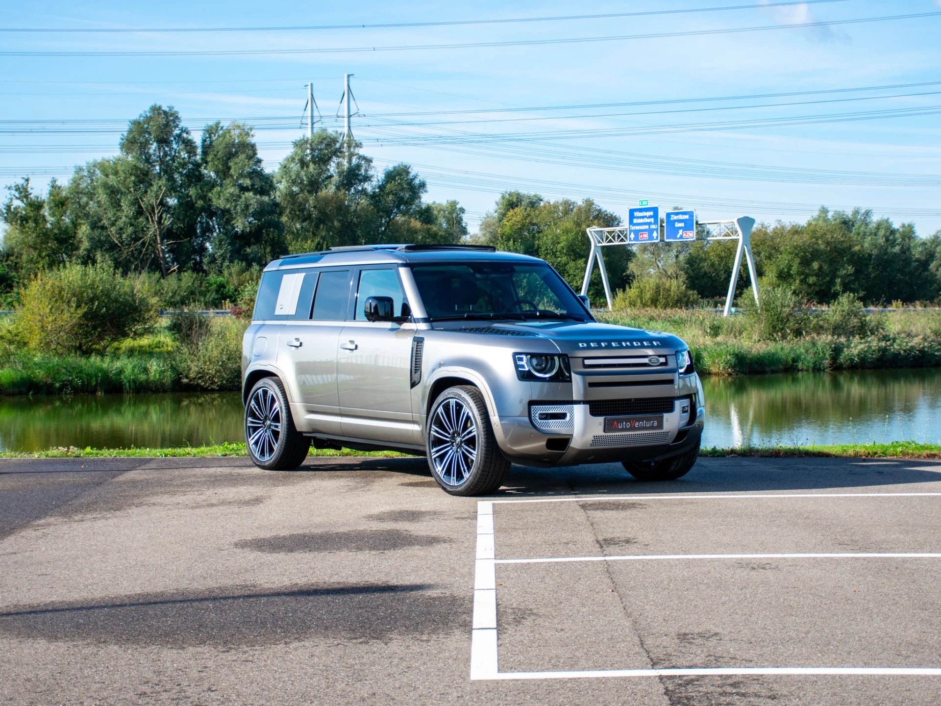 Hoofdafbeelding Land Rover Defender