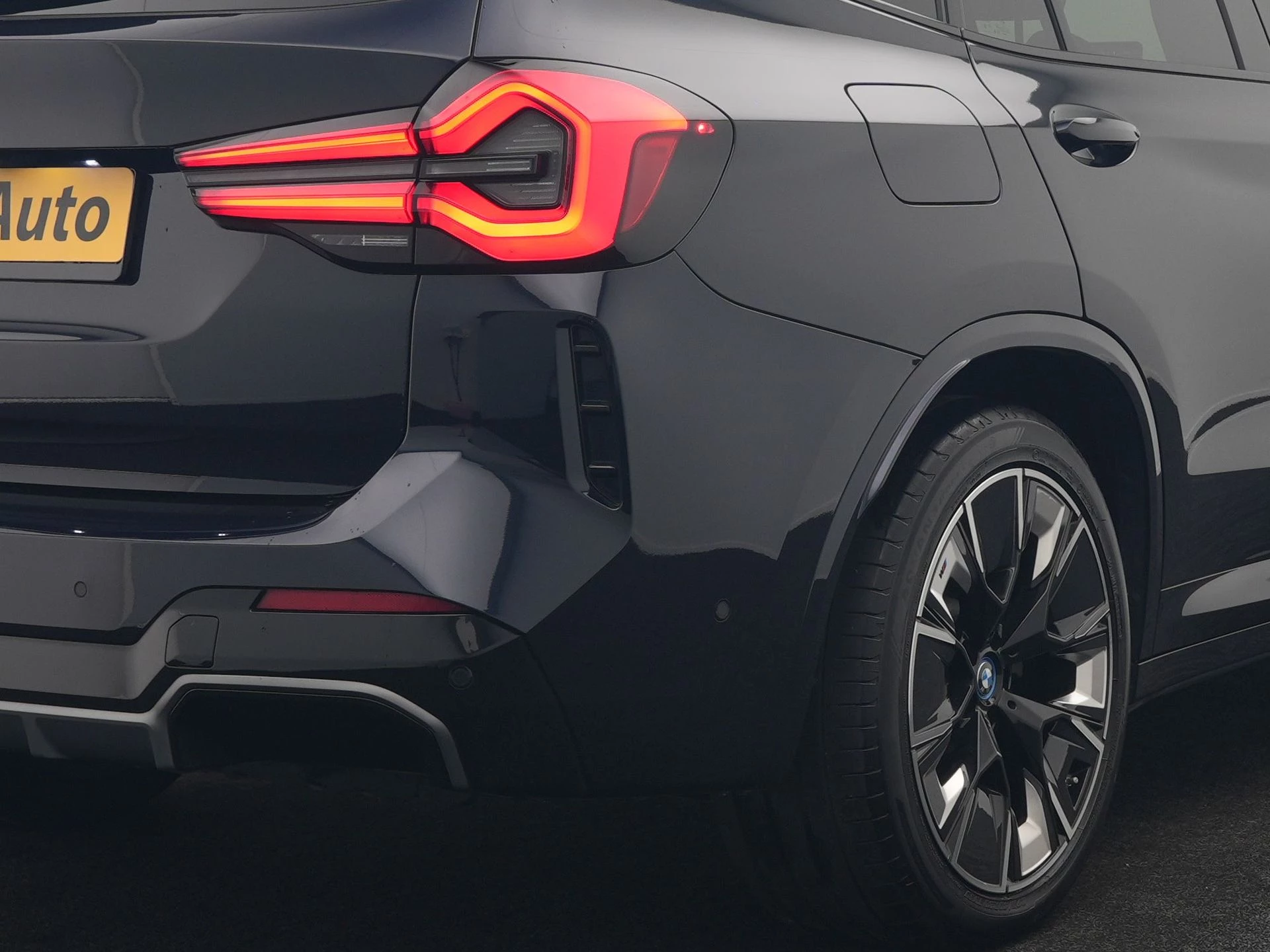 Hoofdafbeelding BMW iX3