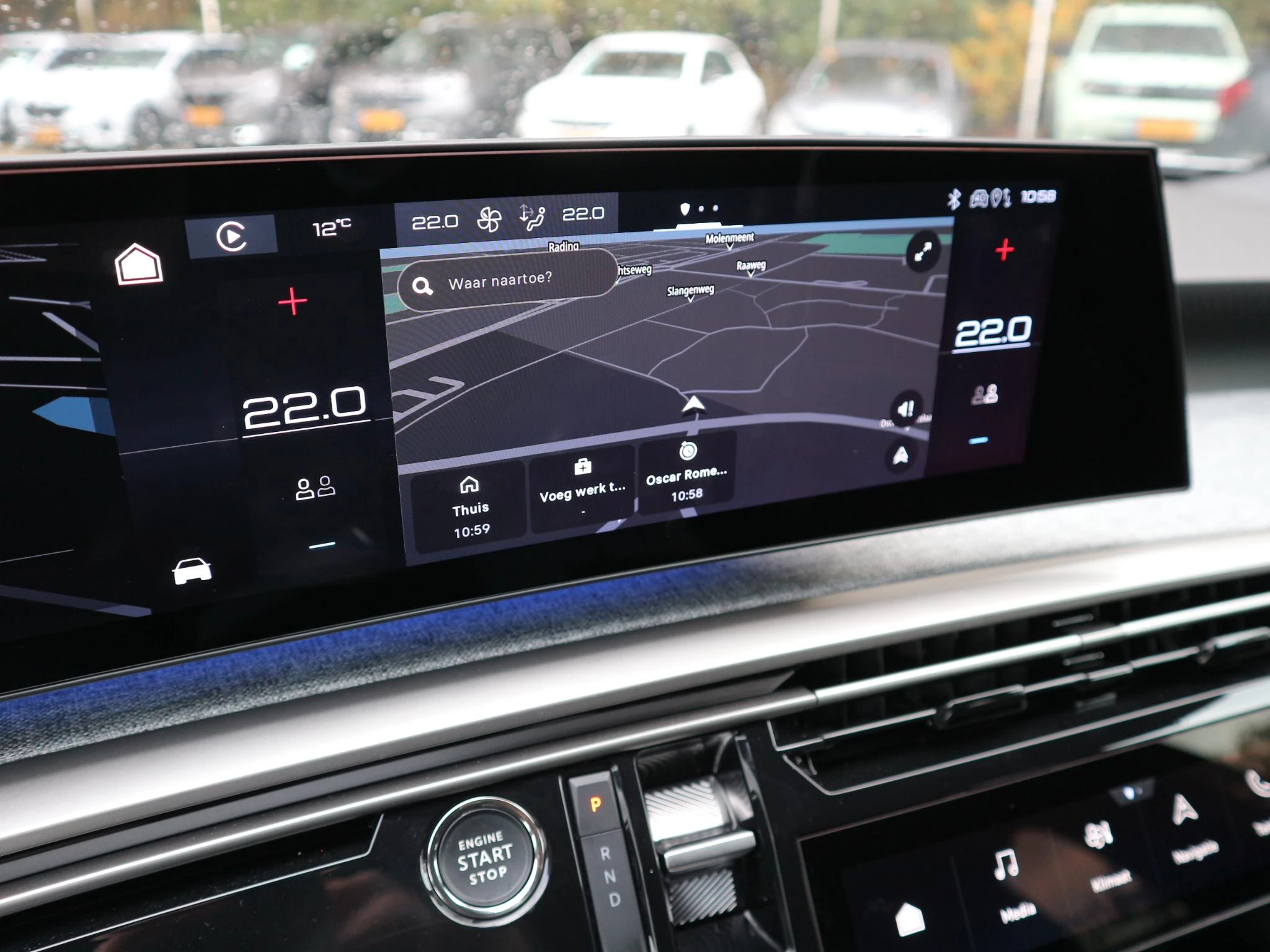 Hoofdafbeelding Peugeot e-3008